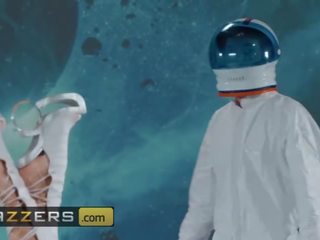 Brazzers - Full Moon Space Teen Brittany Andrews Gets Her Asshole Blownout