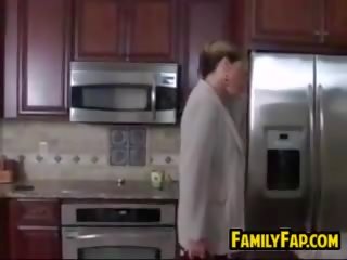 Matka v zákon jebanie v the kuchyňa