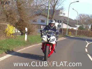 Clubxflat- motociclista biscotto towed thereafter breakdown: gratis x nominale film ba