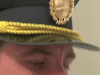 Te-n amateur drools on officers cock