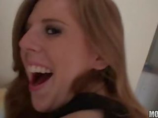 Egy seductress kap szar -ban neki ház szex film videó