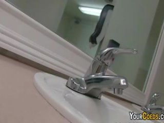Kolej tiga cara bj dalam yang washroom