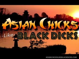 Asijské rys wishes velký černý phallus