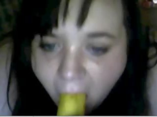 Lover from US deepthroats a banana on chat roulette outstanding